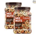 PrettyNutty Healthy Nutmix 1kg, Dried Almonds, Black Raisins, Cashewnuts, Cranberries, Green Raisins, Walnut Kernels & Many More. Pack of 2 (500g Each Jar)