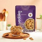 Vedaka Walnut Kernels (Kashmiri Walnut) (500 G) | Walnut Without Shell | 100% Natural | Travel Snack | Indian Snack - Image 3